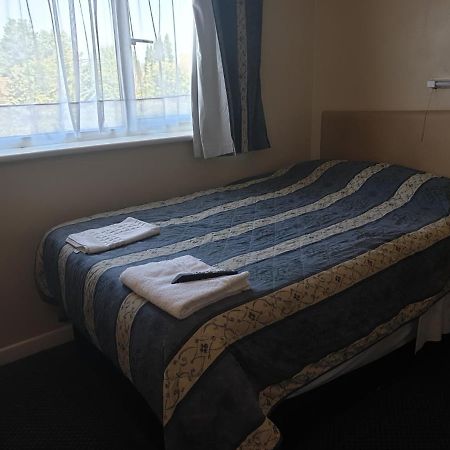 Elmhurst Hotel Reading Buitenkant foto