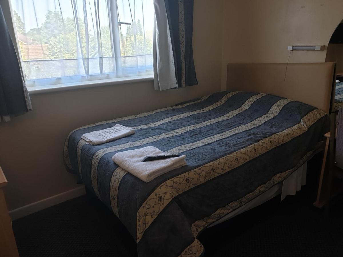 Elmhurst Hotel Reading Buitenkant foto