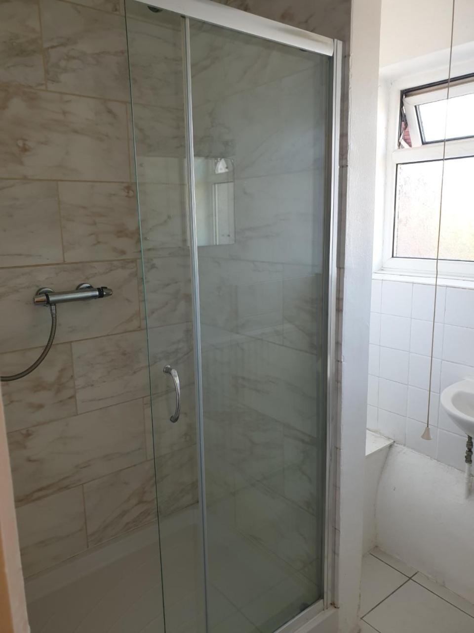 Elmhurst Hotel Reading Kamer foto