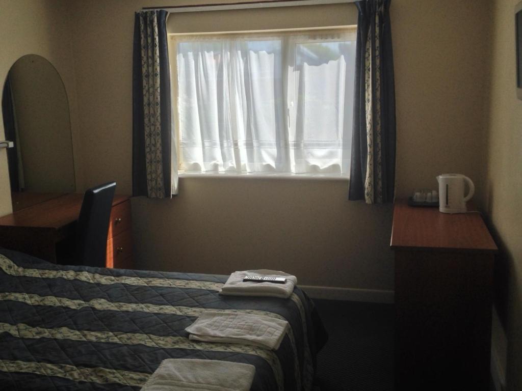 Elmhurst Hotel Reading Kamer foto